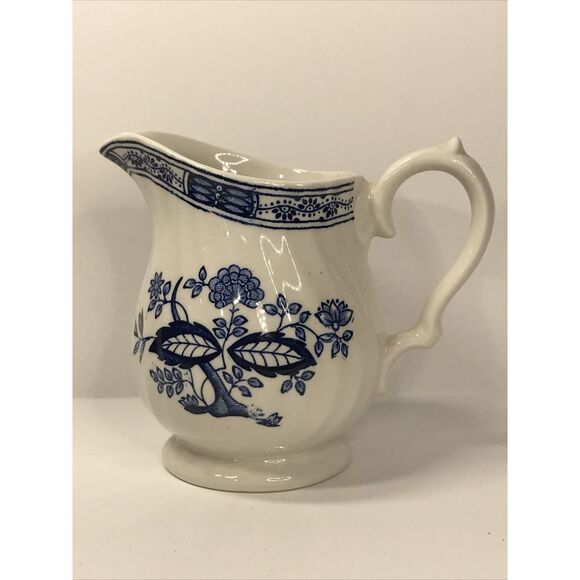 ROYAL ESSEX CREAMER MADE IN England - Picture 1 of 6
